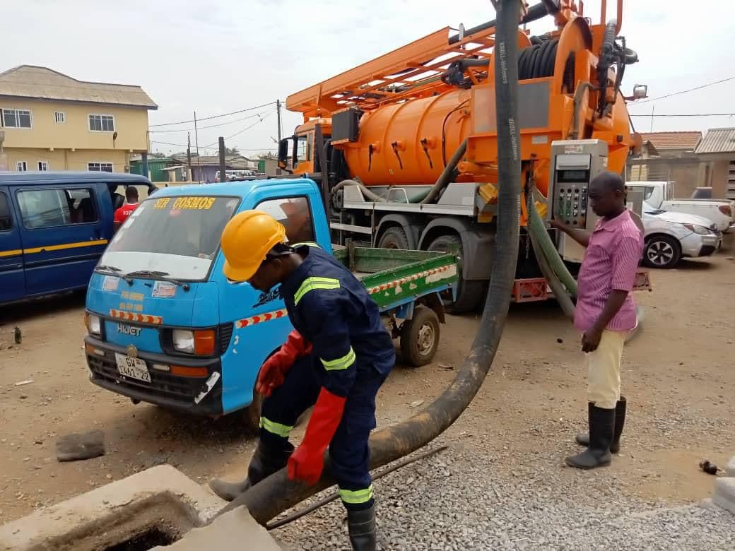 5WS sanitation crew and equipment in the field